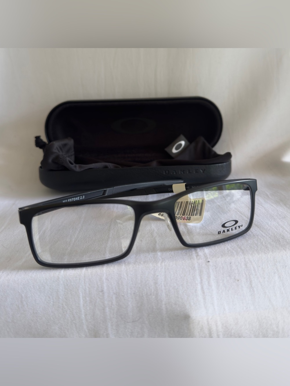 Oakley Men’s Black-Brown Rectangular Eyeglass Frames 52-19-141